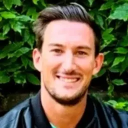 Profile photo of Julian Herns